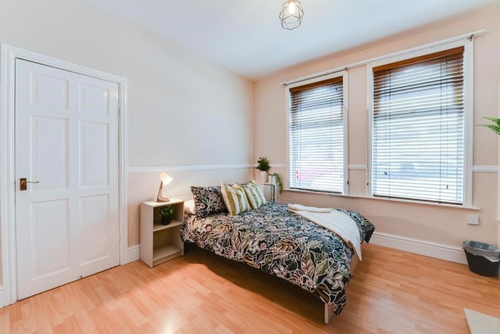 Poppy'S Pad - Winchester Road Liverpool Luaran gambar